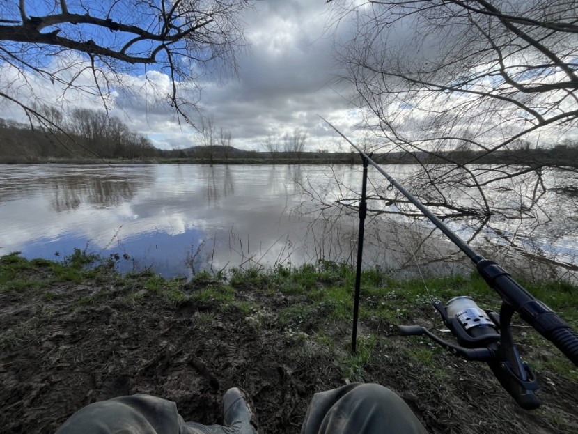 Flood fishing at Holme Lacy 3 and Lechmere's Ley - IJ from Exeter